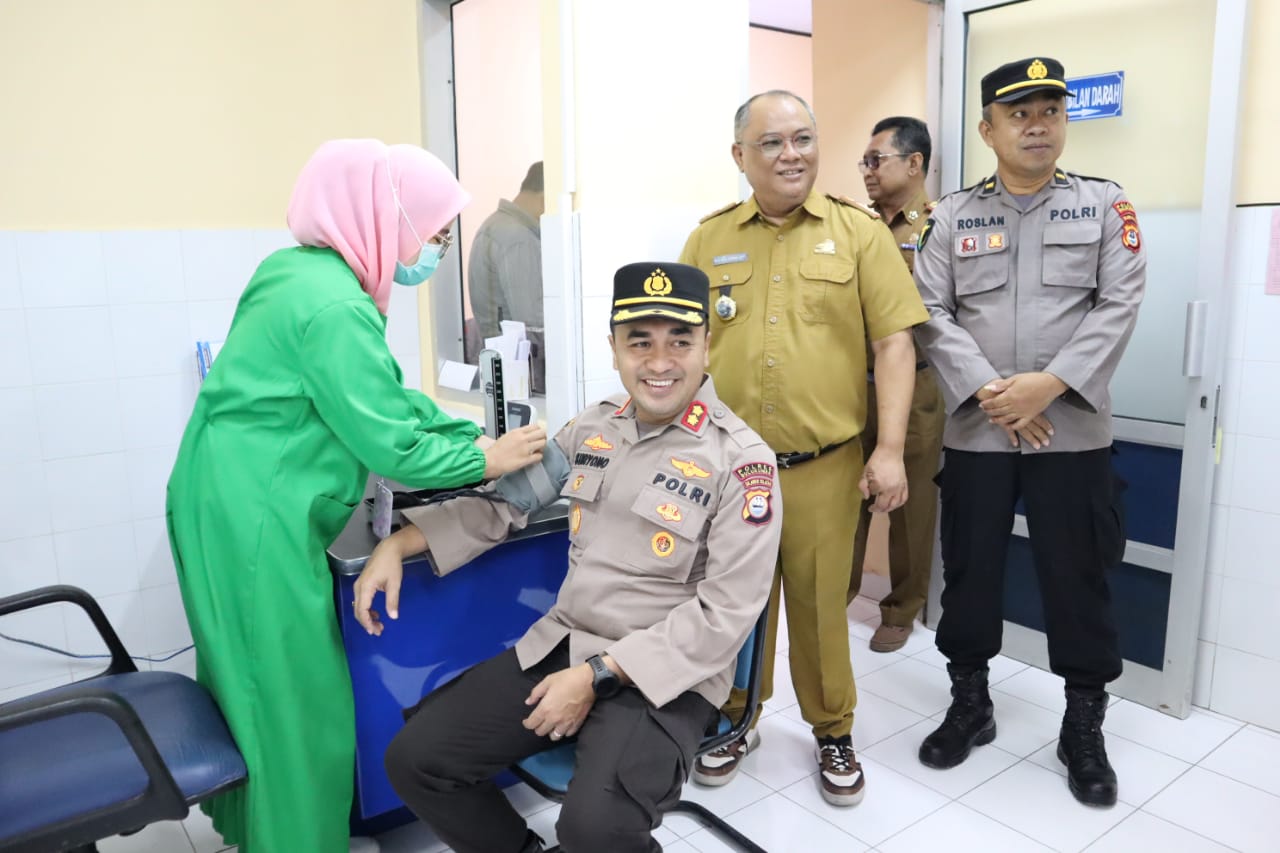 Polres Gelar Baksos dan Donor Darah