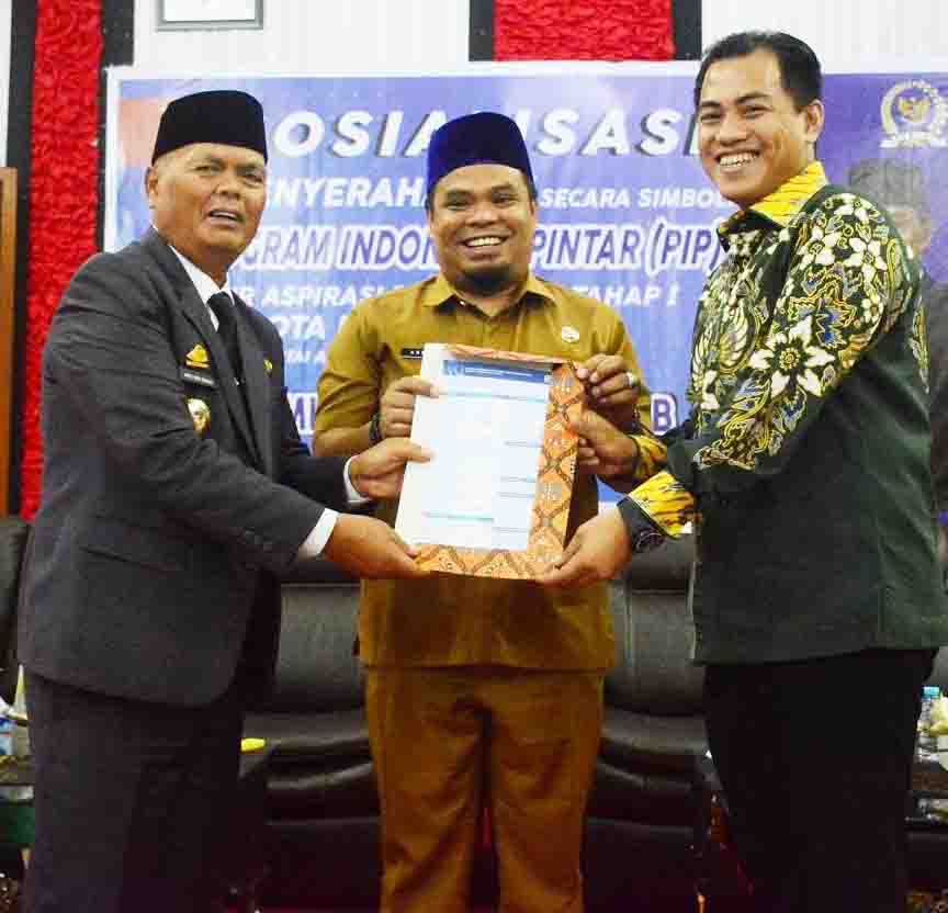 Sembilan Tahun Memimpin,  MB Raih 80 Penghargaan