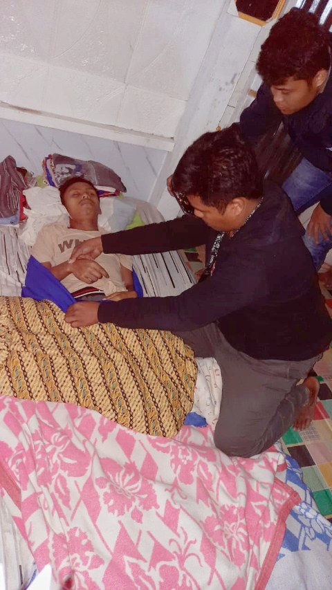 Pemuda Desa Tewas Gantung Diri