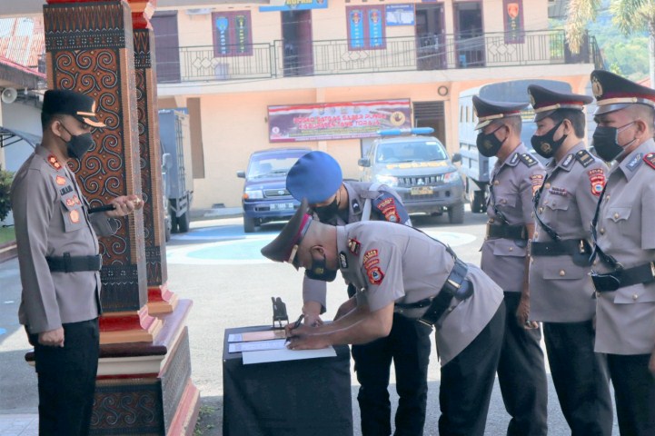 AKBP Juara Pimpin Sertijab Tiga Pejabat