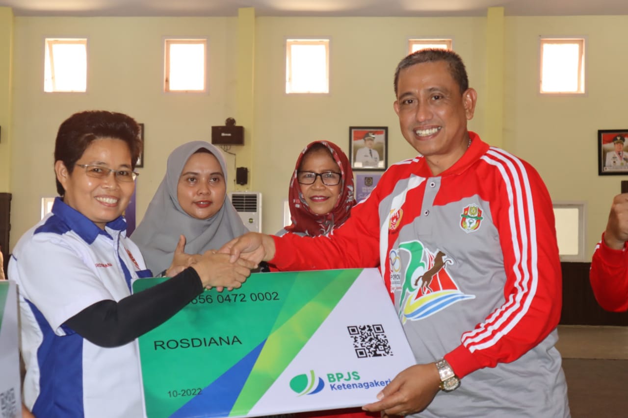 Amran Lepas Kontingen ke Porprov  XVII