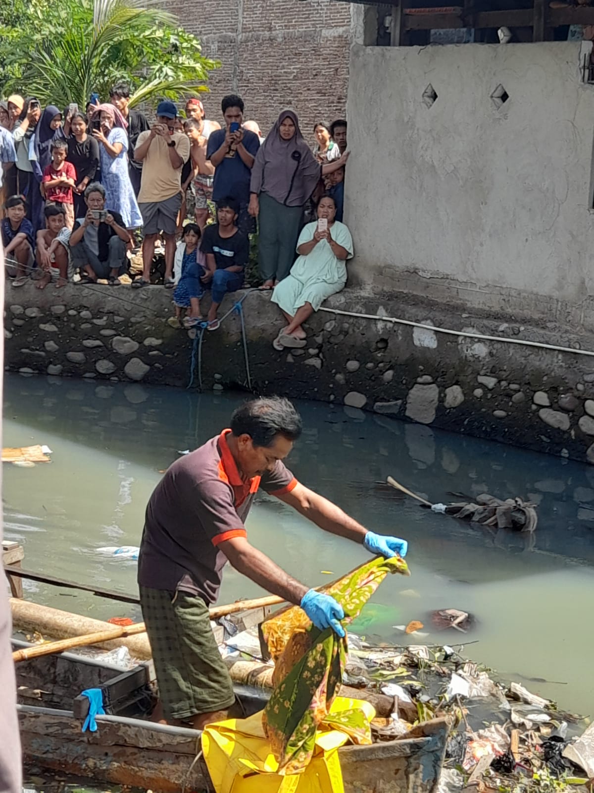 Sehari, Ditemukan Dua  Bayi Dibuang dan Meninggal