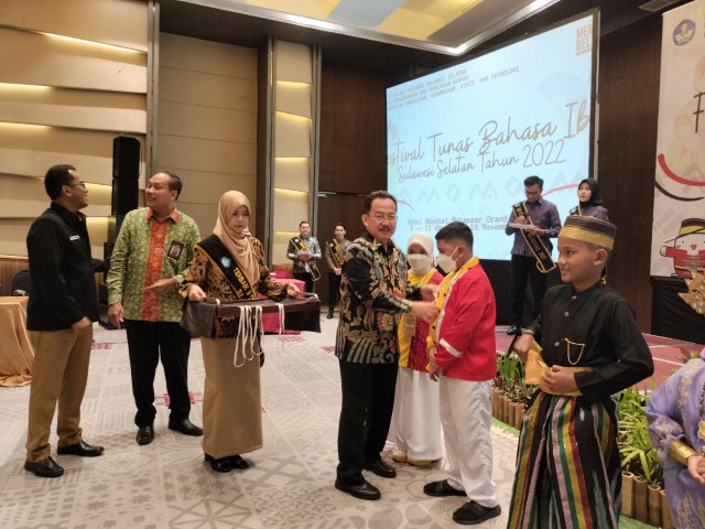 Bahasa Daerah Dikhawatirkan Punah, Perlu Direvitalisasi