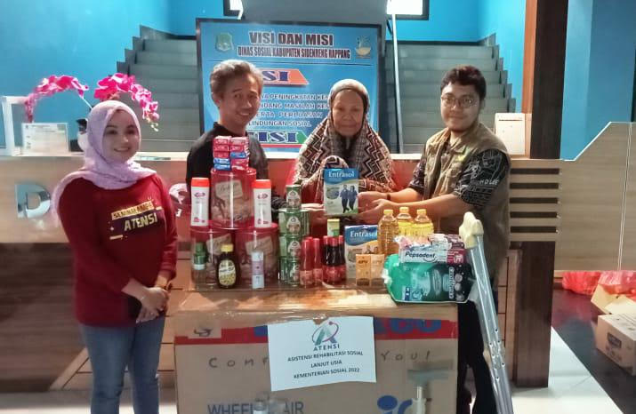 130 Lansia Terima Bantuan Kemensos