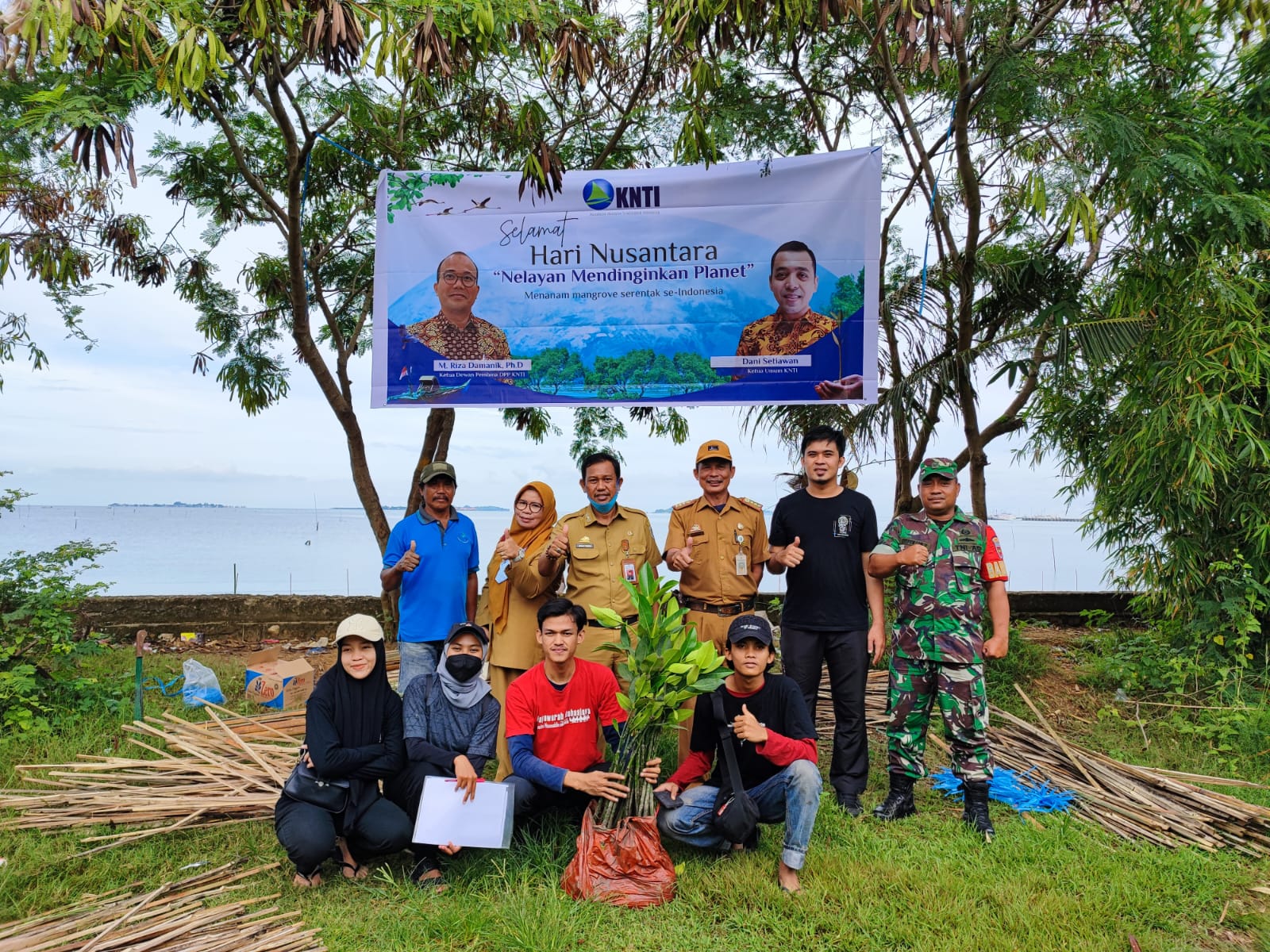 DPP KNTI Tanam 1.000 Bibit Mangrove di Pesisir Pantai Pundata Baji, Pangkep