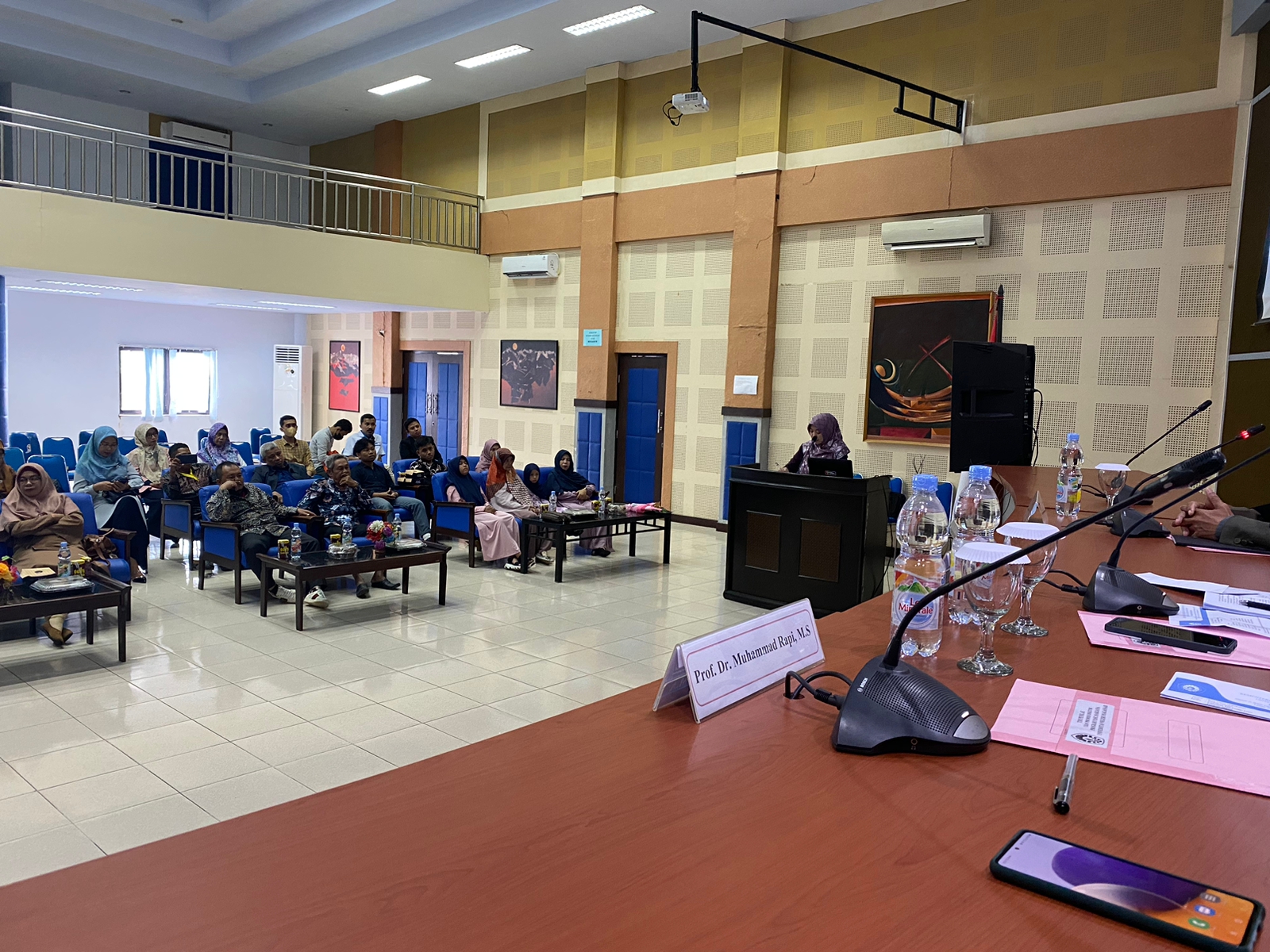 Kembangkan Bahan Ajar Fonologi, Dosen PBI Unismuh Makassar Raih Doktor di UNM