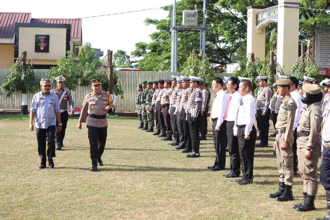 Kapolres-Sekkab Pimpin Apel Gelar Pasukan
