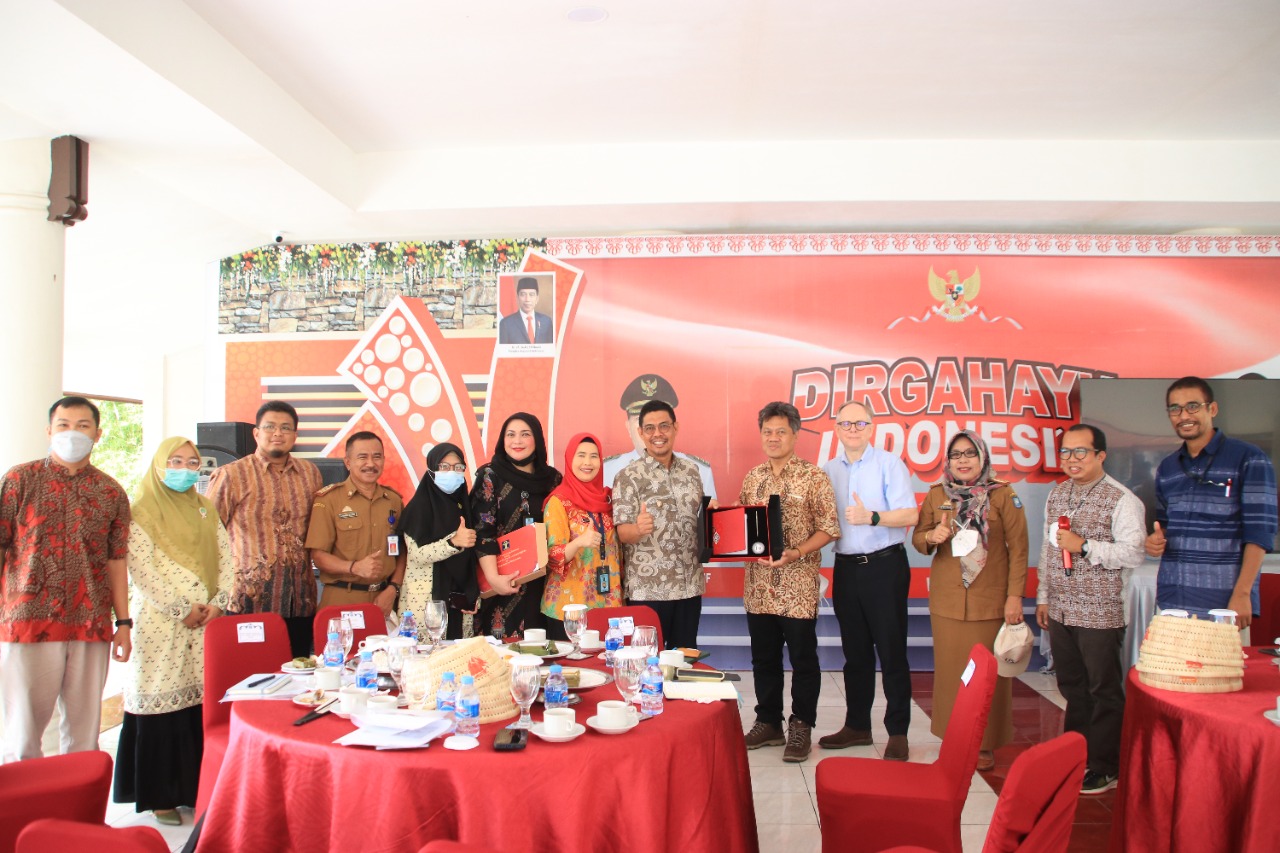 Wabup Edy Terima Tim Monev USAID