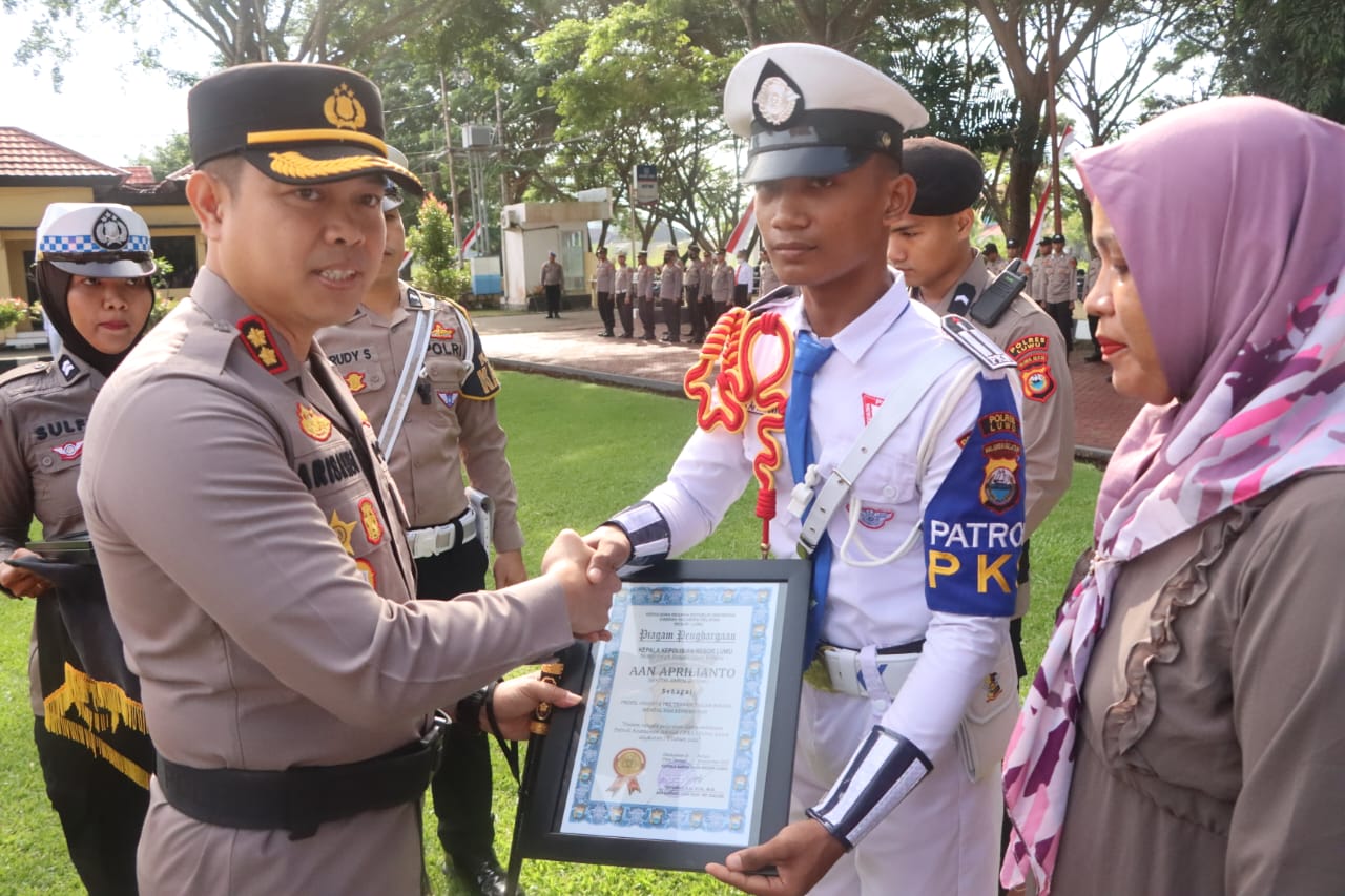 Kapolres Lantik Anggota PKS Angkatan IV