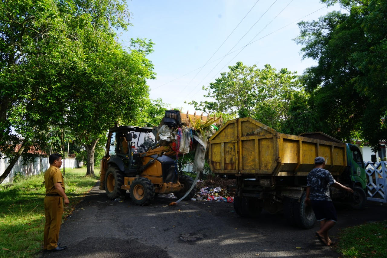 13 Armada Dikerahkan Tangani Sampah