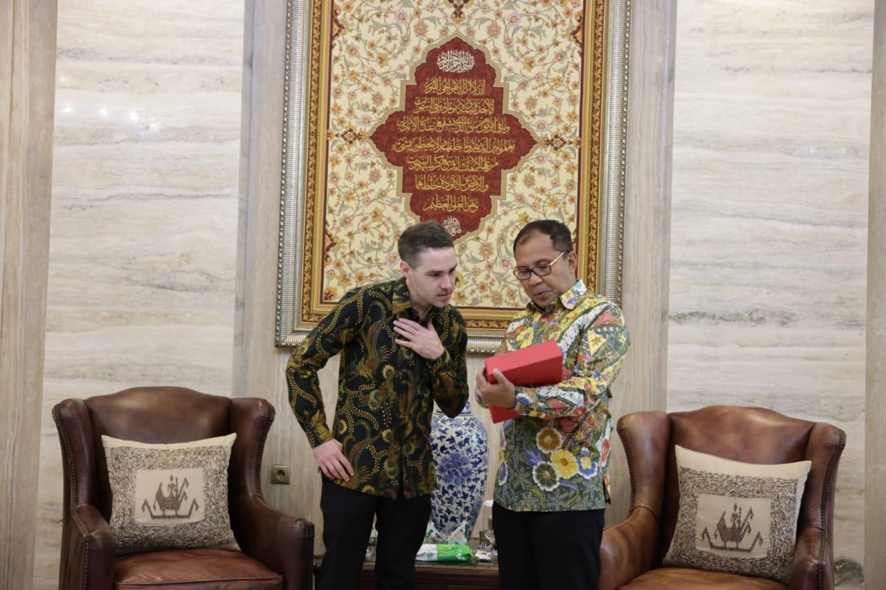 Konsulat AS Kagumi Lorong Wisata dan War Room