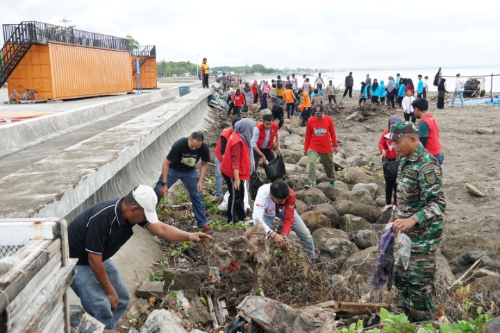 Pemkab Bulukumba Gelar Jumat Bersih