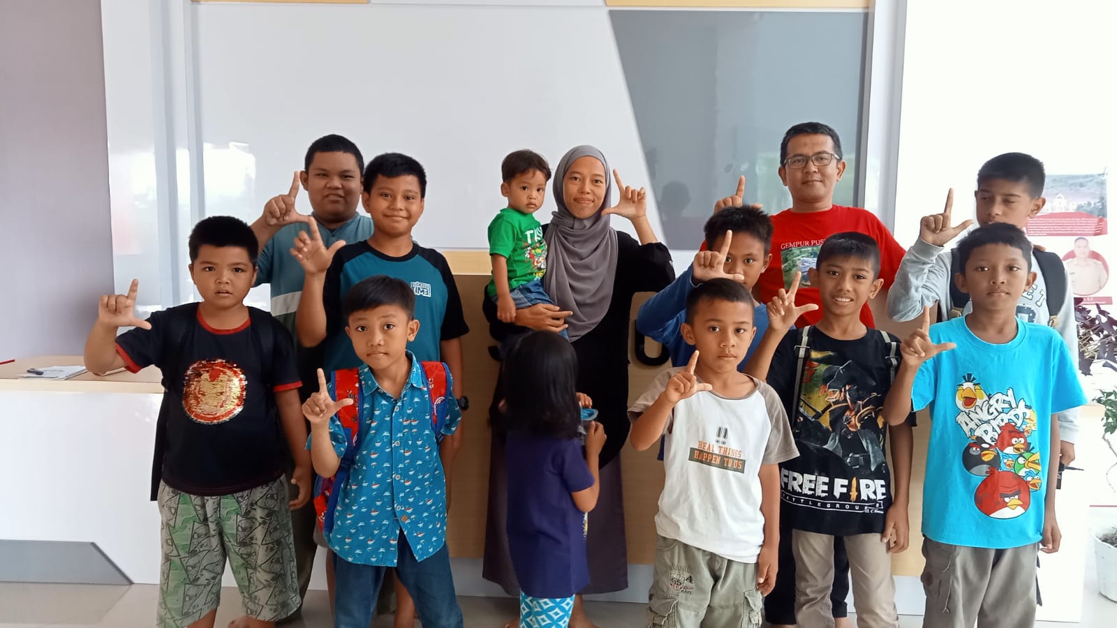 Dinas Perpustakaan Gelar English Class