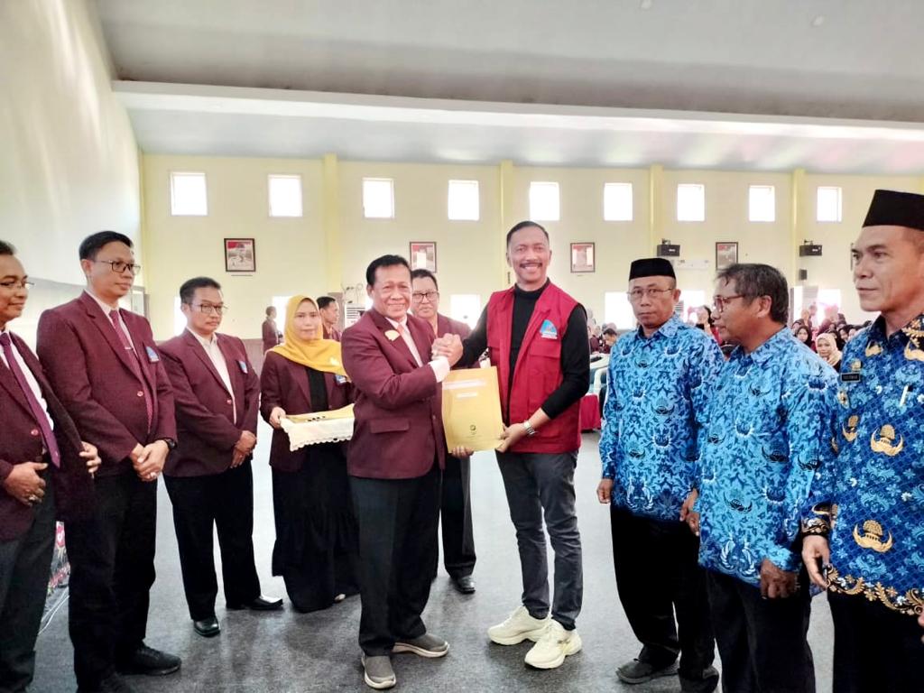 Wabup Lepas 610 Mahasiswa KKN