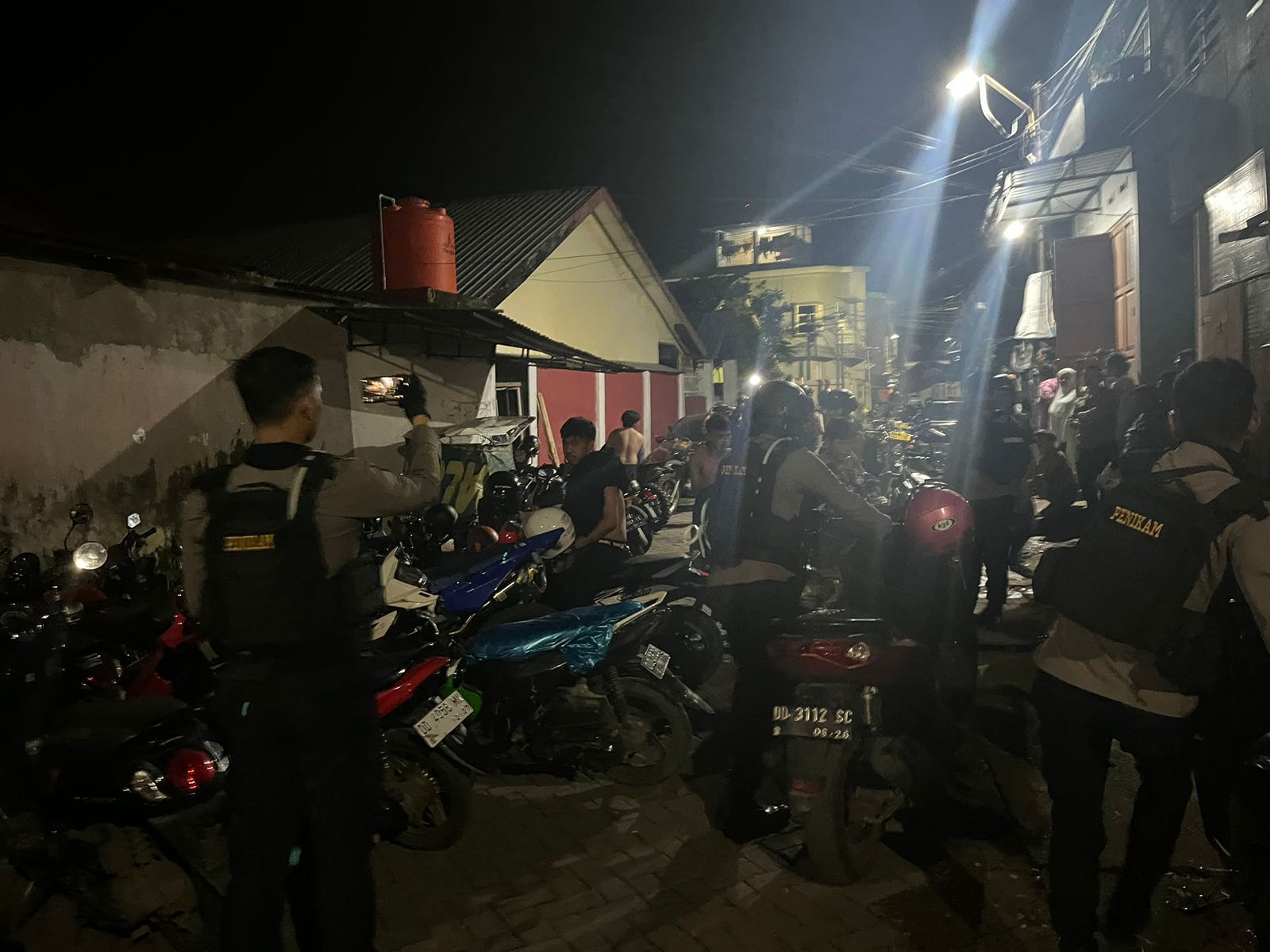 Cegah Kejahatan, TNI Polisi Razia di Tanjung Bunga