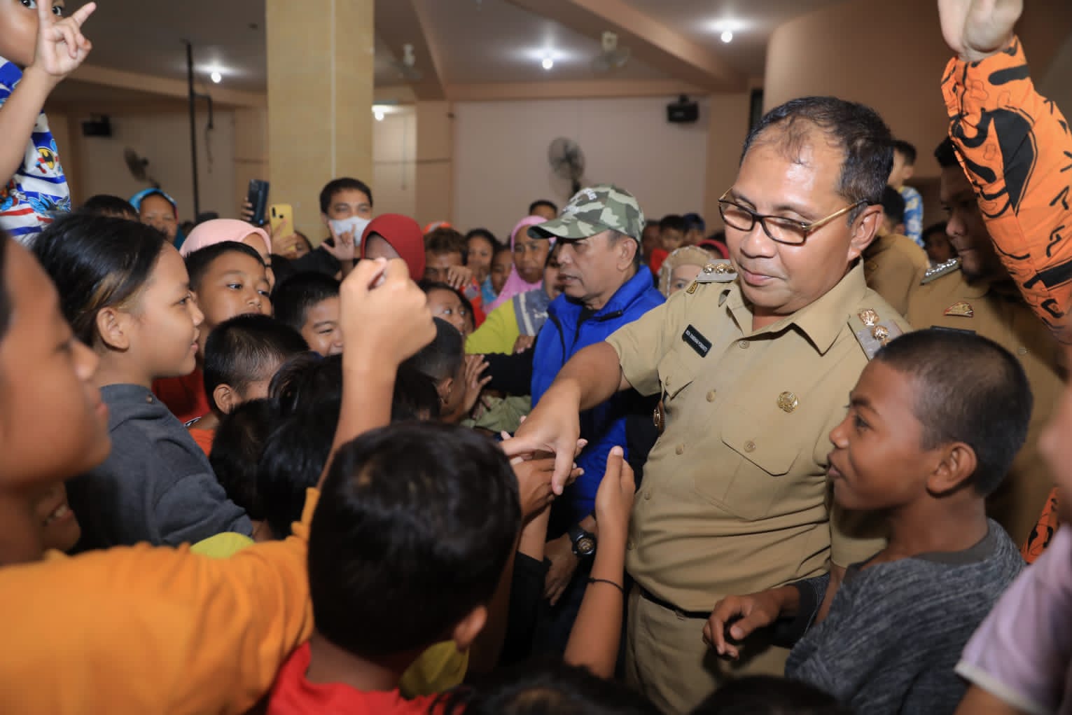 Danny Libatkan 153 Kelurahan Pantau CCTV Lorong