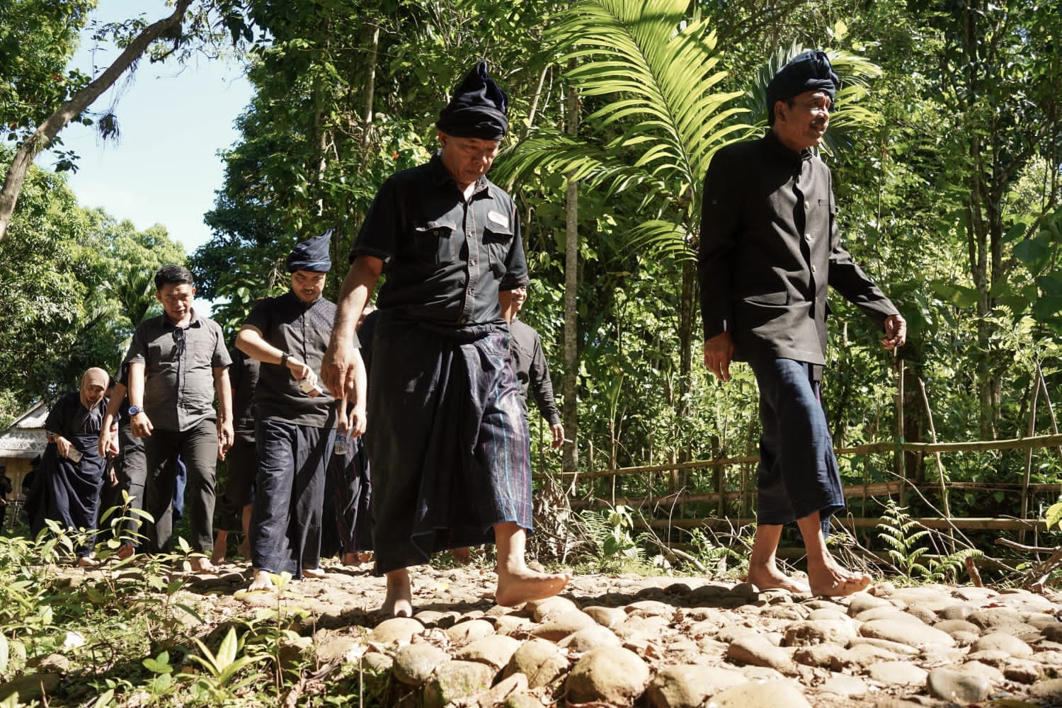 Warga Diimbau Serentak Hitam