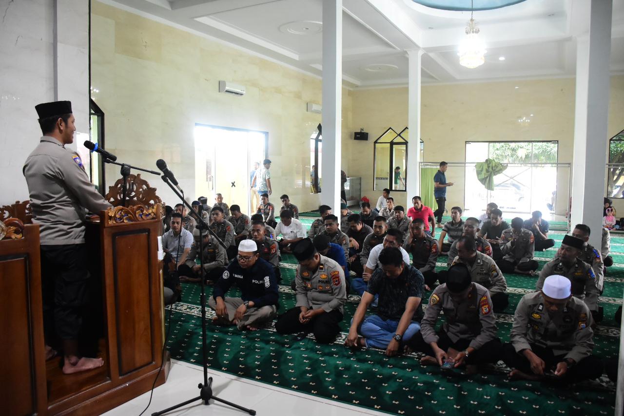 Ipda Rahmat Tauziah di Masjid Polres