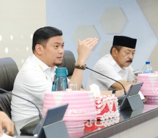 Adnan Tunjuk Belasan Camat dan Sekcam Jadi Plt Kades