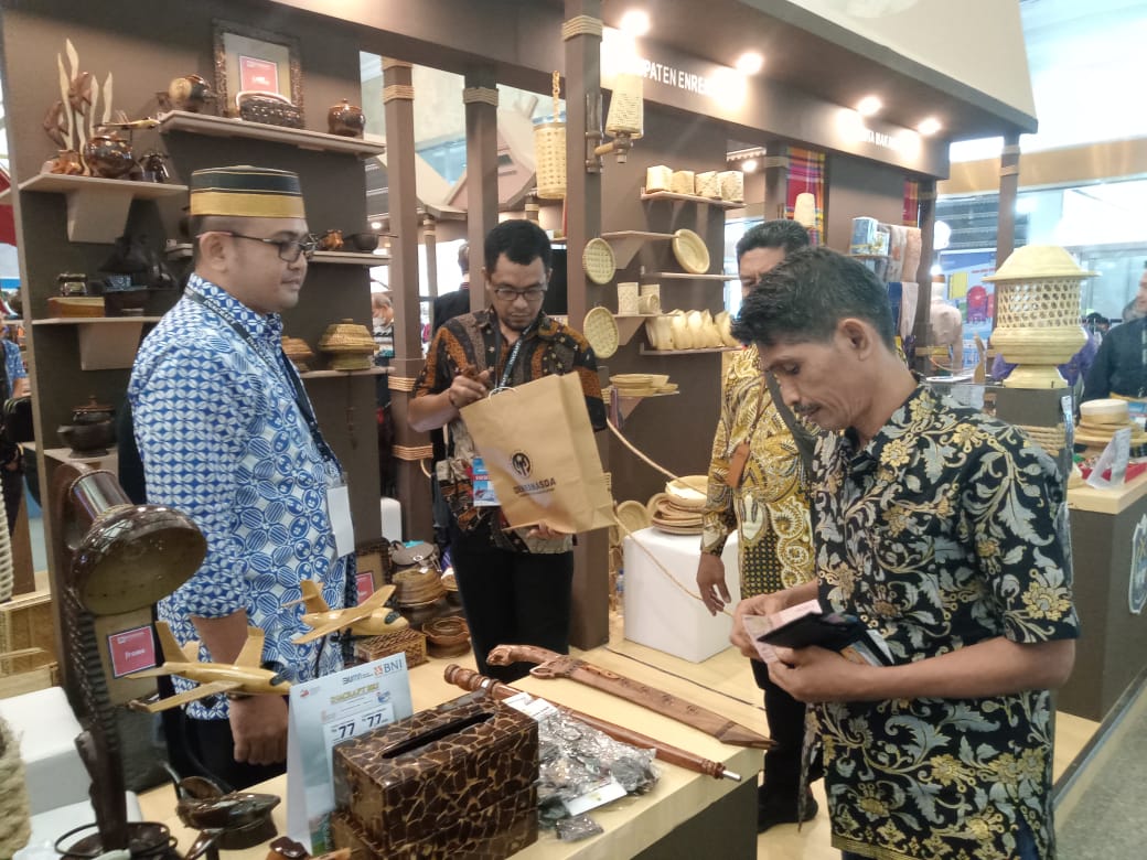 Dekranasda Selayar Promosikan Kerajinan Khas Tanadoang dalam Pameran INCRAFT 2023