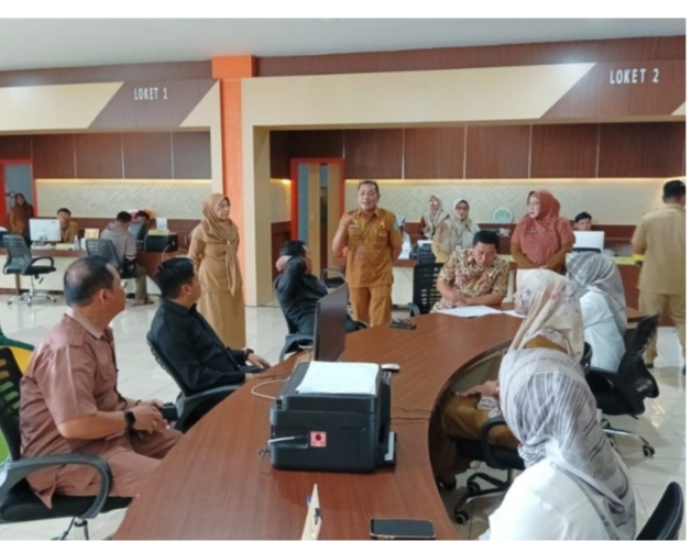 Pastikan Kinerja Pelayanan, Komisi III DPRD Kunjungi DPMPTSP