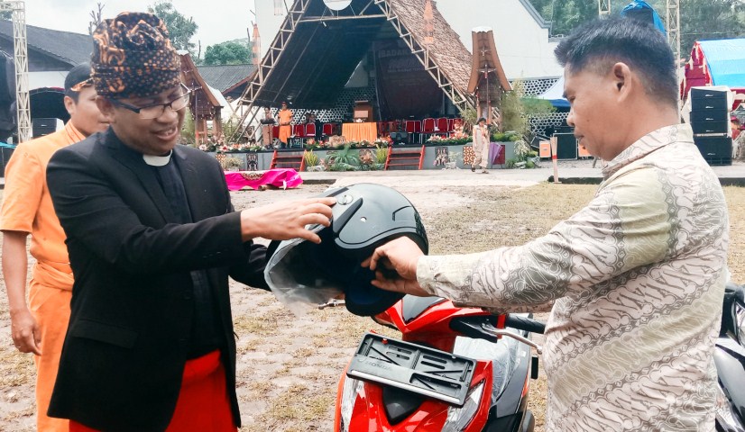 BPS Serahkan Bantuan 21 Unit Sepeda Motor