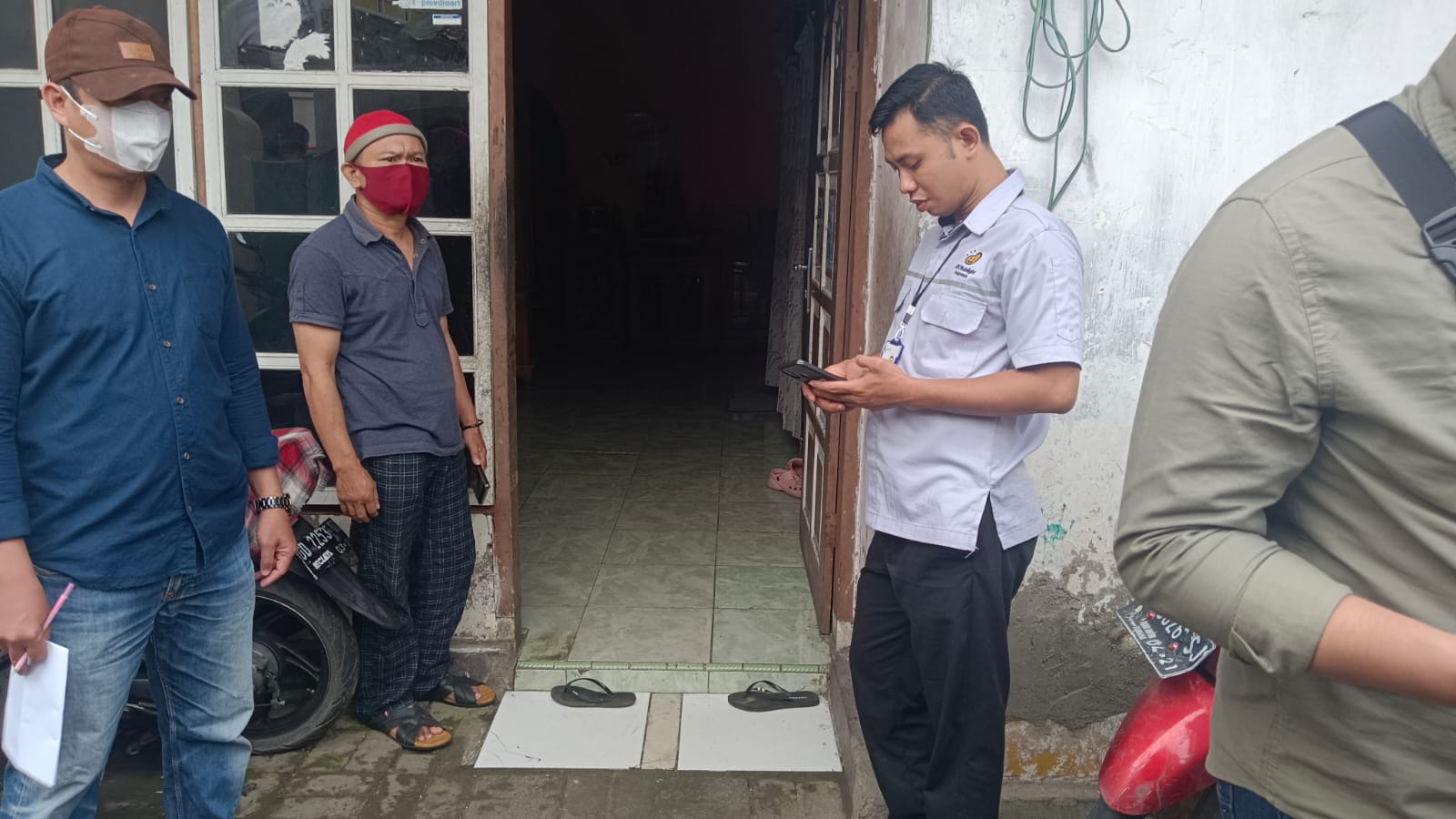Mayat Pria Warga Pampang Membusuk Dalam Kamar