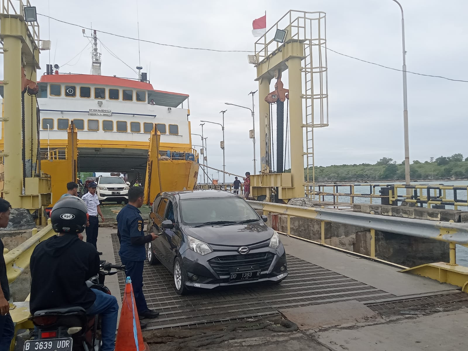 Puncak Arus Balik di Pelabuhan Pamatata Didominasi Kendaraan Roda Dua dan Empat