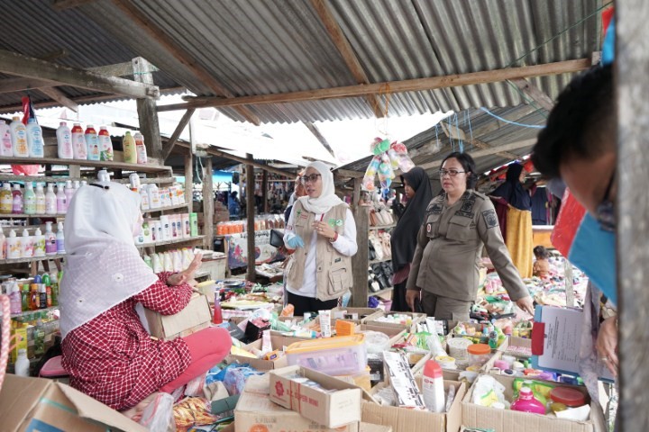 Tim Terpadu Edukasi Pemasangan Kode PIRT