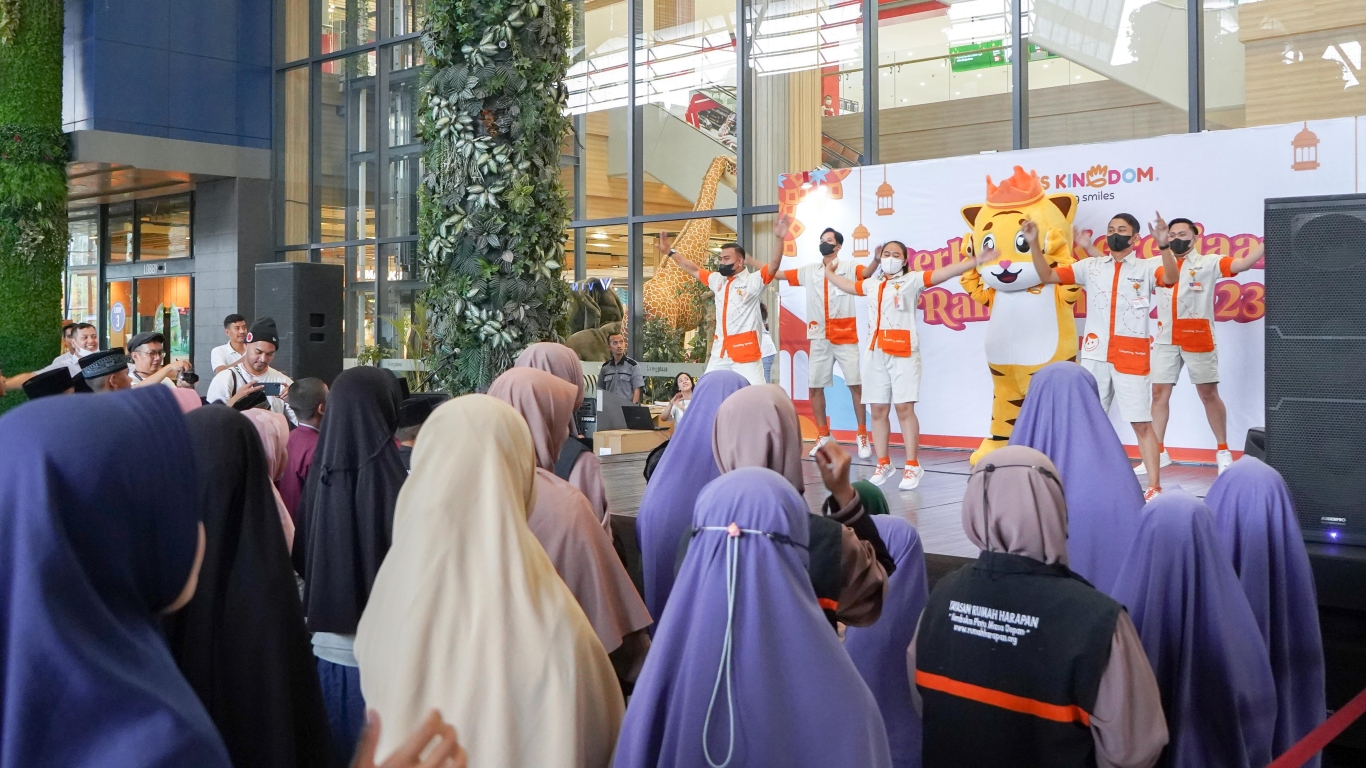 Toys Kingdom Hadirkan Senyum Keceriaan