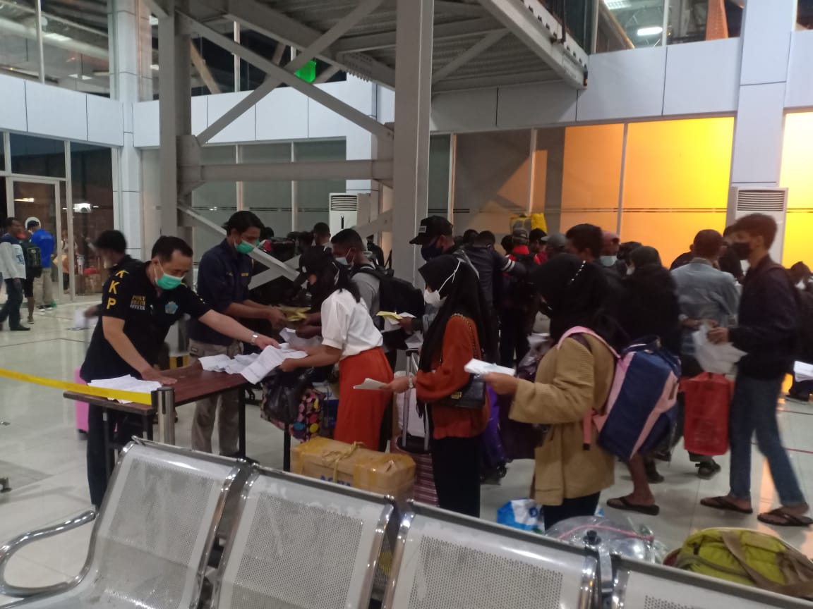 Penumpang Pelabuhan Makassar Terus Meningkat Pascalebaran