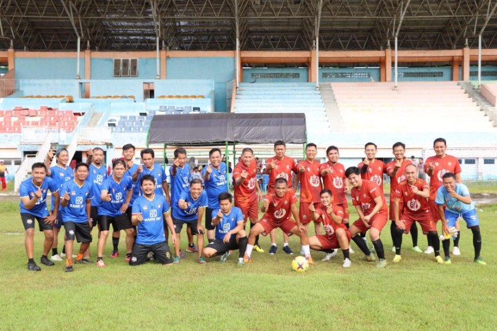 Polres vs  Jurnalis Tanding Sepakbola Persahabatan