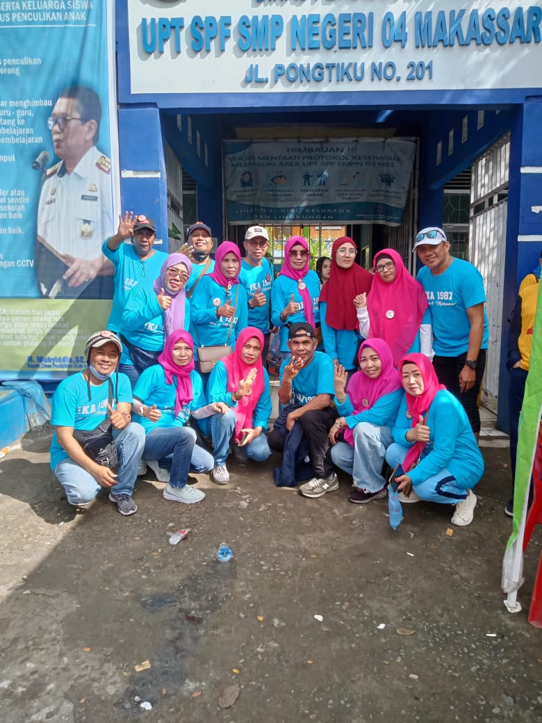 Sempat Diguyur Hujan, Jalan Santai Silatnas SMP Negeri 4 Makassar Berlangsung Meriah