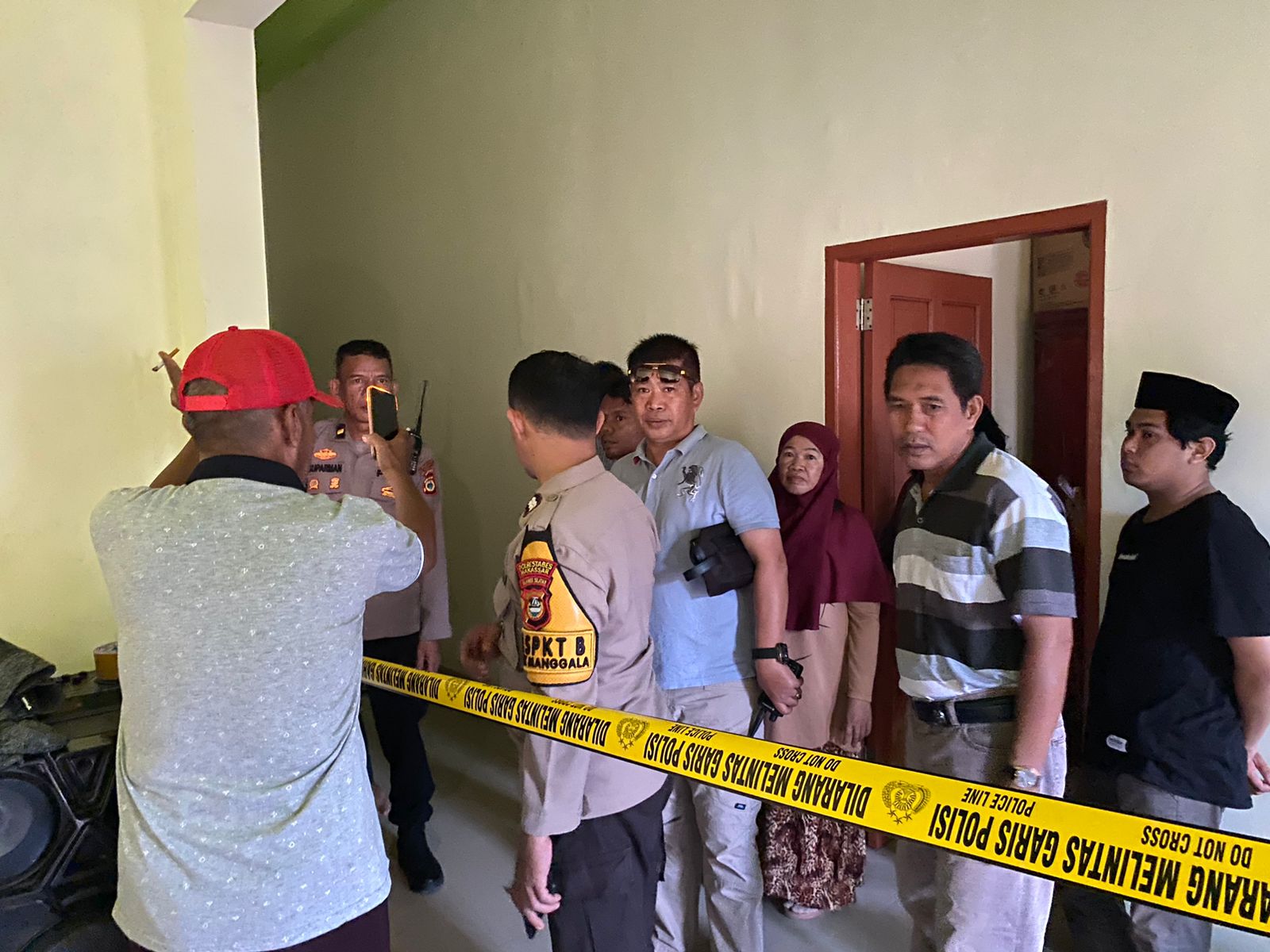 Mahasiswa Tewas  dengan Tubuh Gosong,  Tangan Kiri  Genggam Gawai