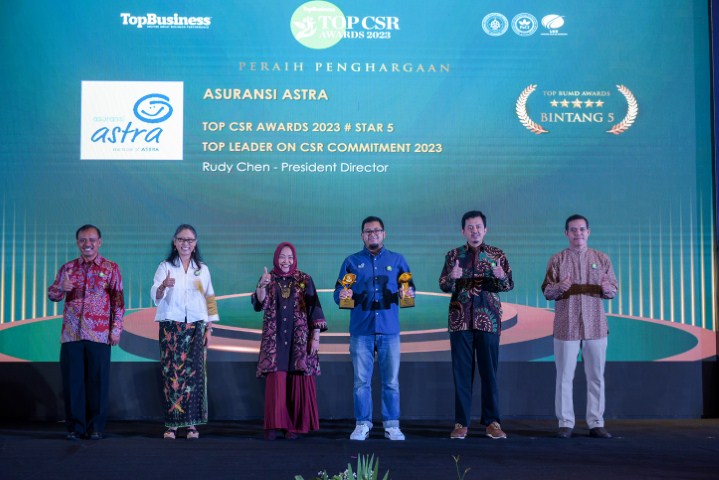 Asuransi Astra Raih Penghargaan di Top CSR Awards 2023