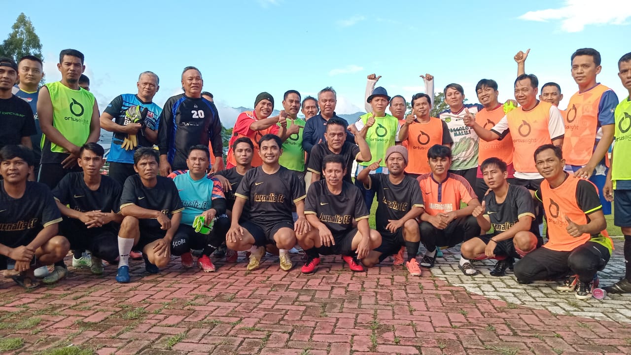 Budiman Saksikan Laga Persahabatan
