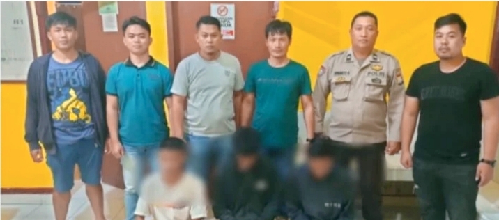 Curi Ayam Jago  Lima Pria Dibekuk