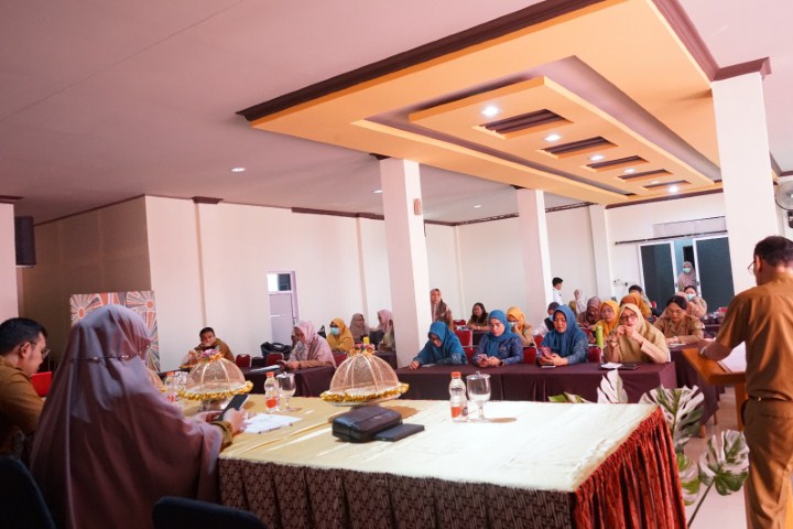 Asisten Pimpin Rapat Evaluasi Jejaring