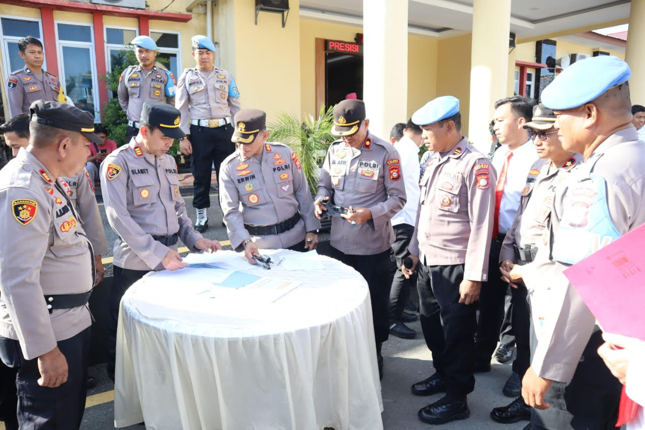 Kapolres Pimpin Pemeriksaan Senpi Dinas