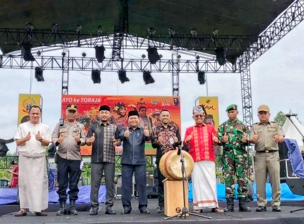 Toraja Carnaval Ajang Memasarkan Pariwisata Sulsel
