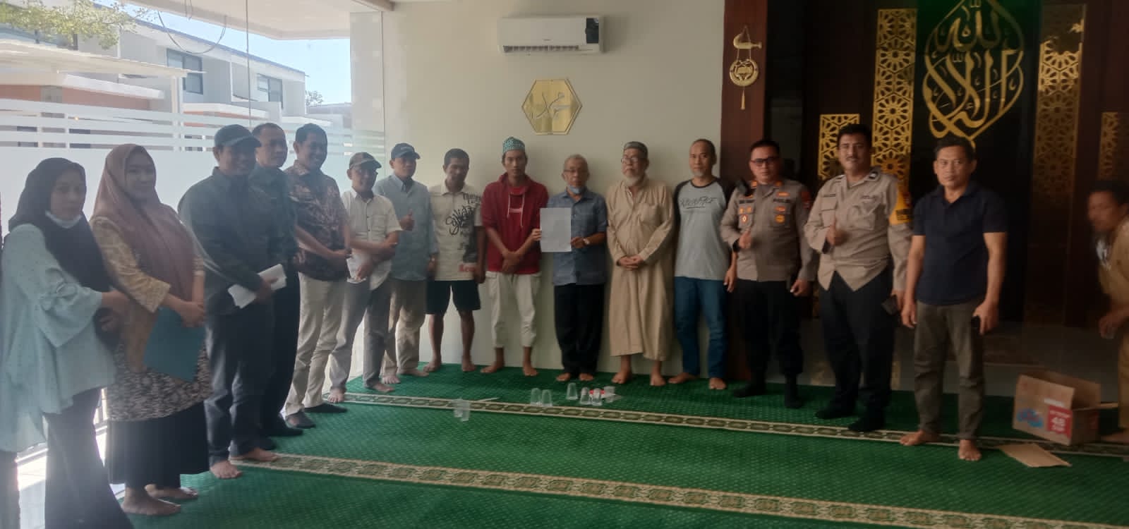 Tembok Dibongkar, Cari Donasi Rp15 Juta