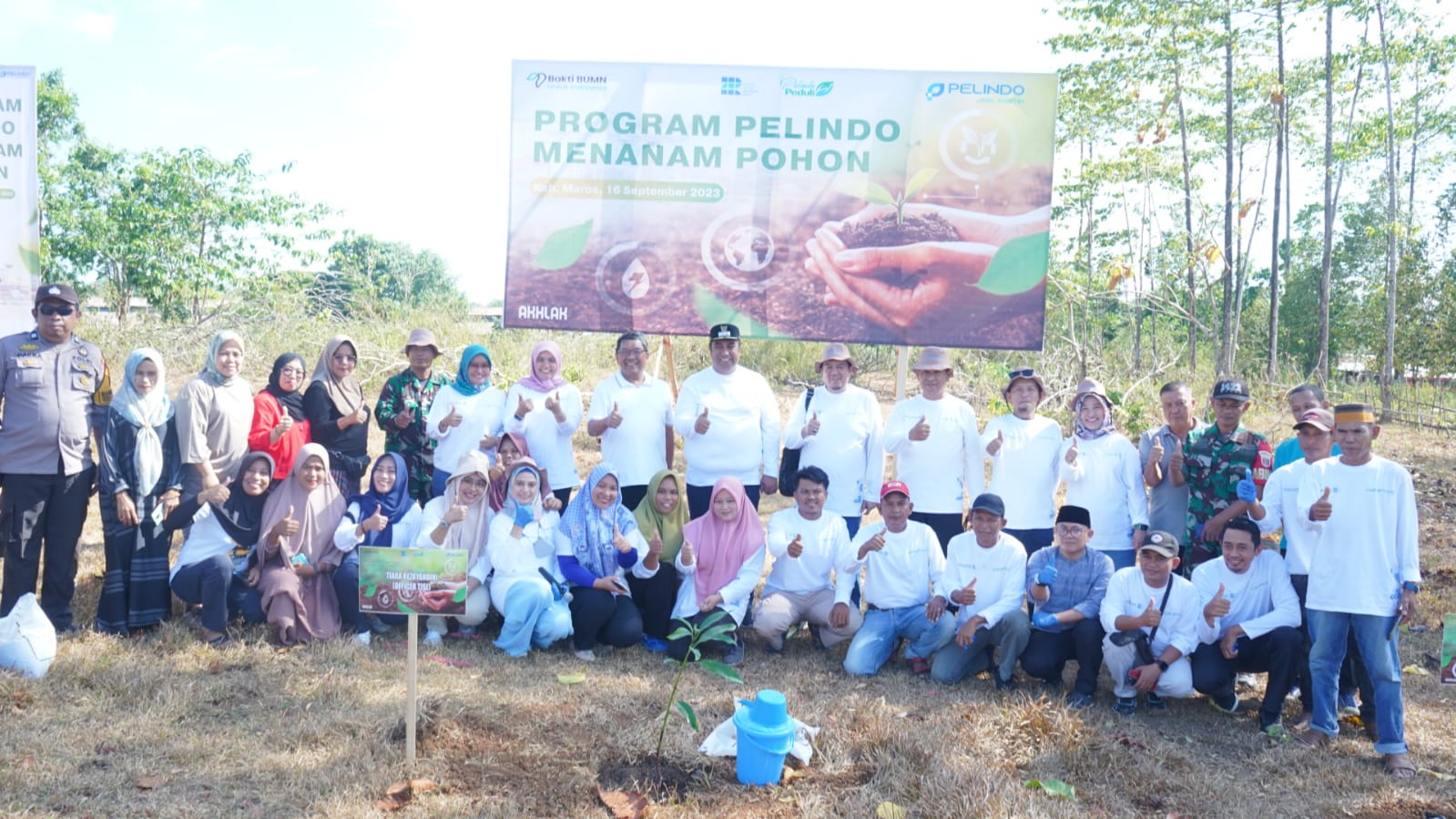 Peduli Lingkungan, PT Pelindo Jasa Maritim Tanam 2.500 Bibit Pohon Buah di Kabupaten Maros