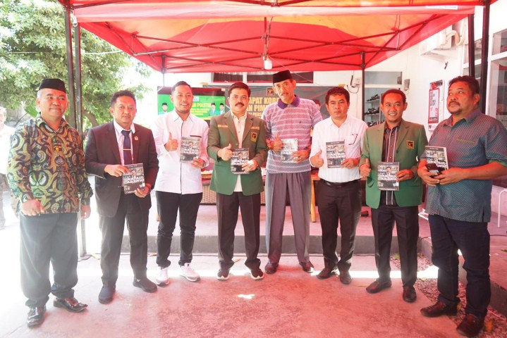 Putra Askar HL Perkenalkan HM Aras pada Kader PPP