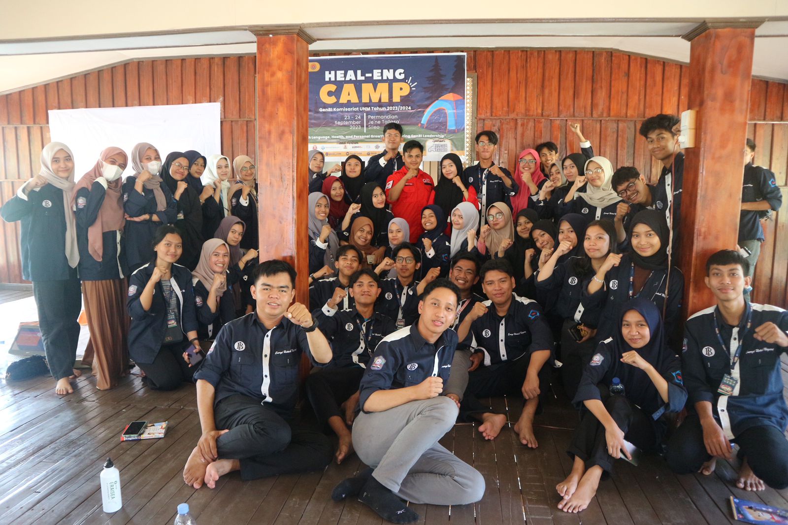 Kesehatan dan Komunikasi Bahasa Inggris di Healthy English Camp GenBI Komisariat UNM