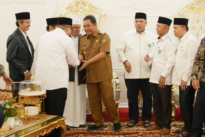 Pj Gubernur Ajak MUI Sulsel Menjaga Kondisi Kebangsaan
