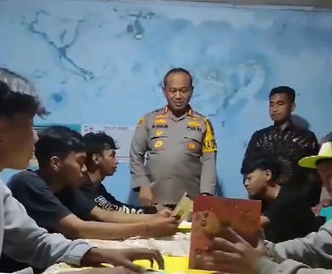 Kapolrestabes Ajak Remaja Hentikan Minum Ballo dan Isap Lem