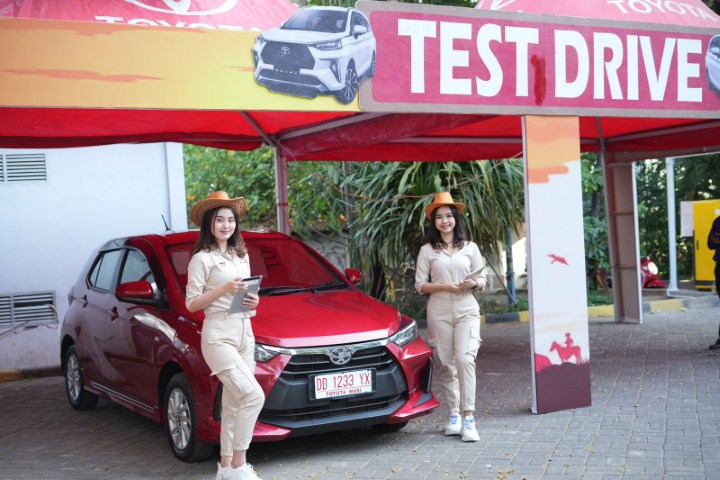 Test Drive Berhadiah Motor Listrik Di Gelaran Saletember Deal by Kalla Toyota