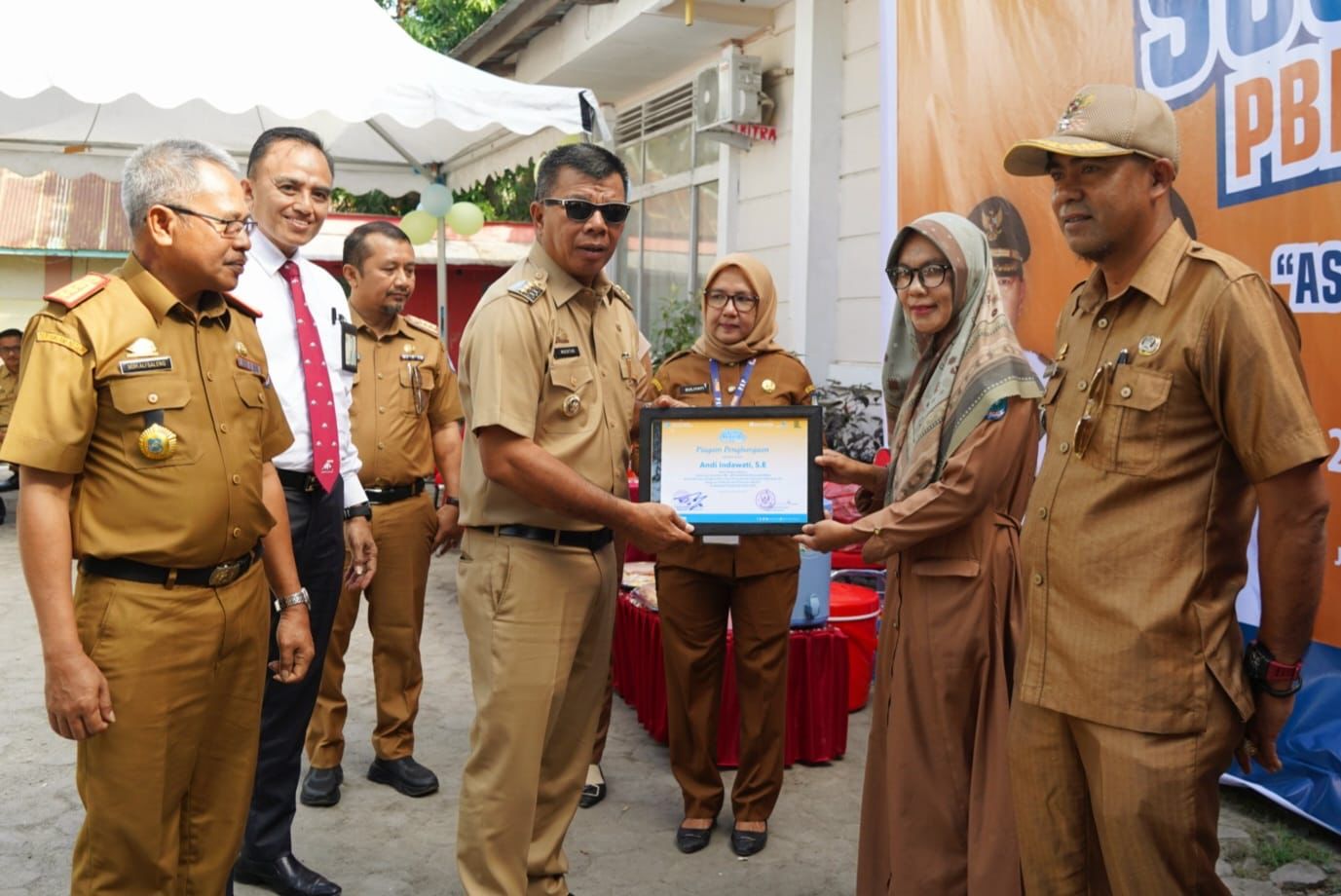 Empat Pejabat Dianugrahi Penghargaan