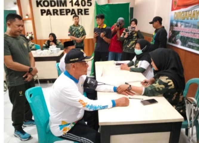 Wawali Hadiri HUT TNI di Makodim