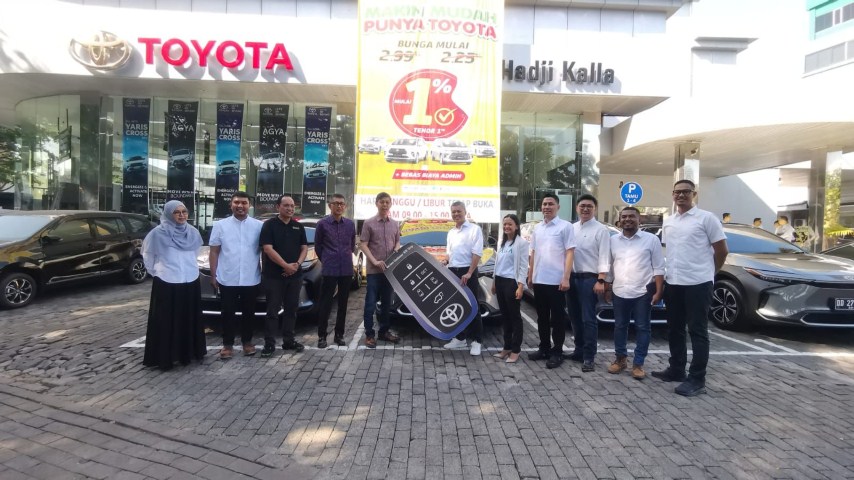 Kalla Gunakan Kendaraan Listrik Toyota bZ4X